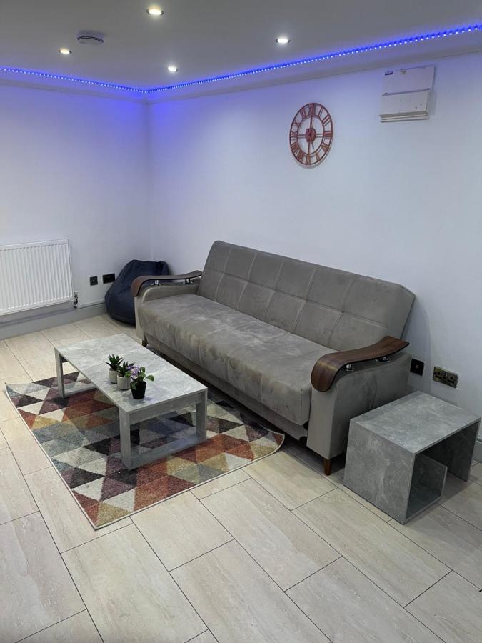 Cosy Serviced 1 Bedroom Apartment In London Exterior photo